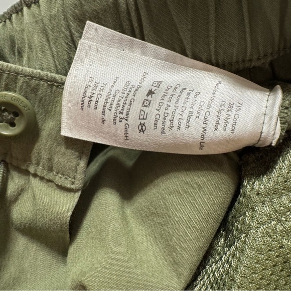 THE GREAT. Olive Green Bike Shorts with Red Checkered Belt Size 2 - Picture 4 of 8